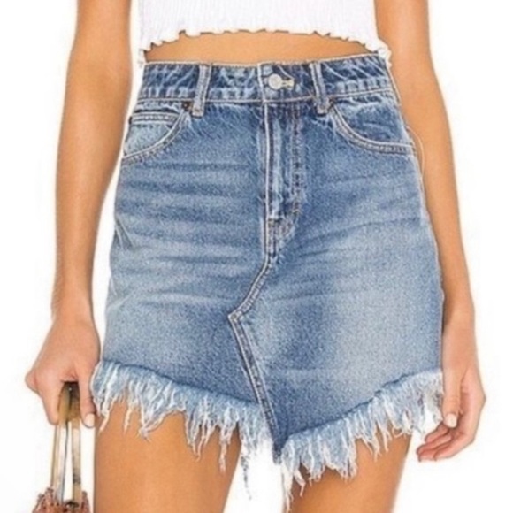 We The Free Blue Denim Frayed Hem Distressed 100% Cotton Mini Skirt Size 25 - Picture 4 of 10